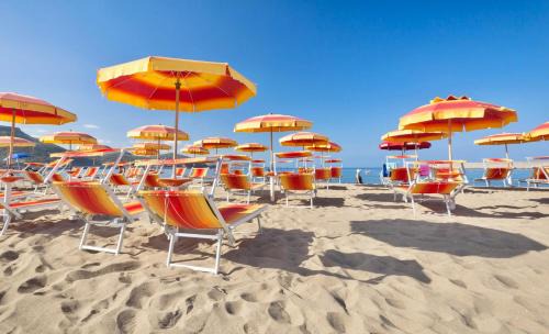 Bosa Marina Apartment | Residence with private beach in Bosa Marina just 100 meters from the sea