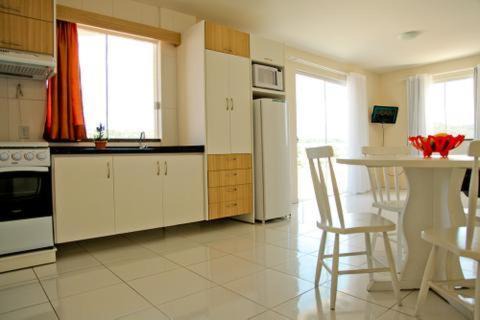 Bombas Apartment | Residencial Dona Naime