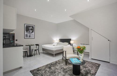 Epinettes Apartment | Residense Montmartre by Studio prestige
