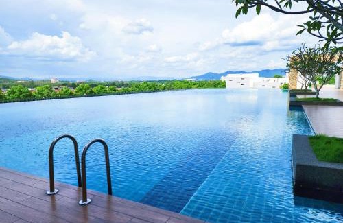 Nilai Apartment | Residensi Lili, Taman Bucida Hijauan, Nilai nearby KLIA, USIM - Infinity Pool