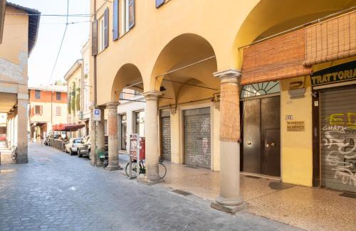 Historic Center Apartment | Residenza Ariosto by Studio Vita