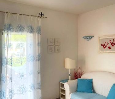 Santa Lucia Villa | Residenza estiva con giardino vista mare Santa Lucia IUN T7288