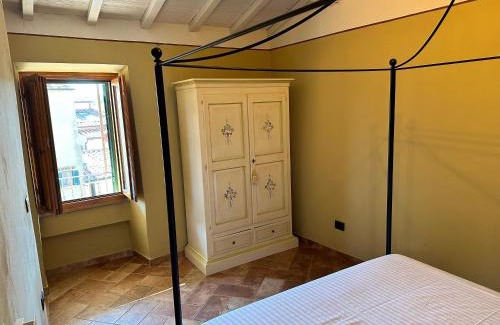 Montescudaio Apartment | Residenza Le Mura