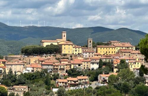 Montescudaio Apartment | Residenza Le Mura