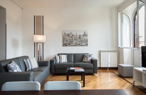 Rione XVIII Castro Pretorio Apartment | Residenza Termini