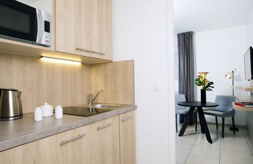 Bassins a Flot Apartment | Residhome Bordeaux