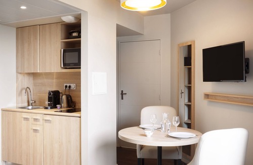 Clamart Hotel | Residhome Paris Clamart