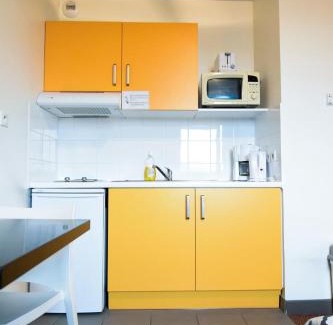 La Demi - Lune Apartment | Residhotel Lyon Lamartine
