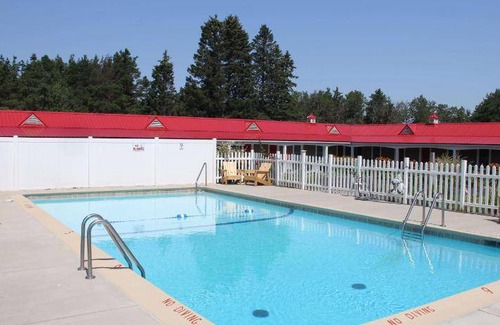 Mackinaw City Resort | Resort ∙ 1 bedroom ∙ 2 guests