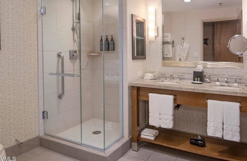 Avon Condo | Resort and Spa | Ski in/out | Health Club | Spa | Rm Service |
