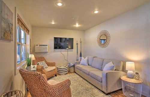 Lampe House | Resort Cabin with Nearby Pool and Lake Access!