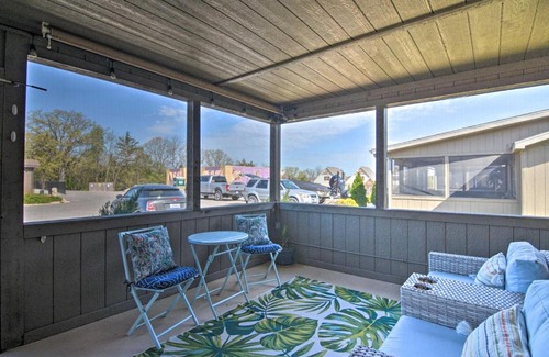 Lampe House | Resort Cabin with Nearby Pool and Lake Access!