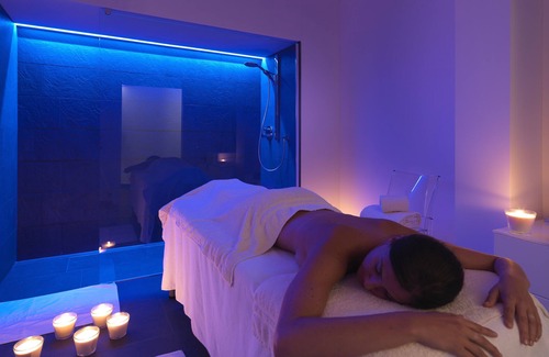 Agra Hotel | Resort Collina d'Oro