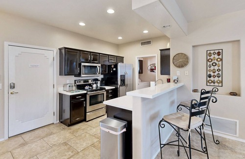 Rancho Vistoso Condo | Resort condo with pool, hot tub & mountain views