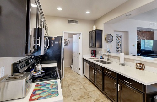 Rancho Vistoso Condo | Resort condo with pool, hot tub & mountain views