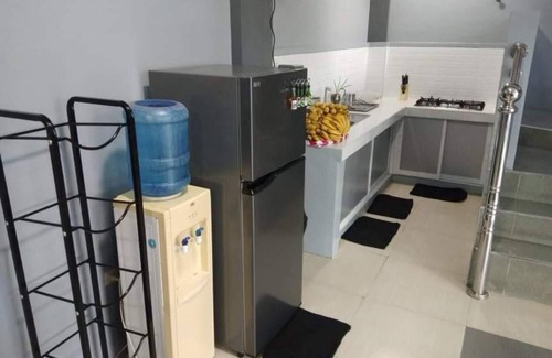Calamba House | Resort De Laguna