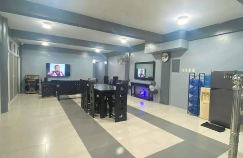 Calamba House | Resort De Laguna