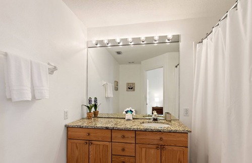 Windsor Palms House | Resort Facilities include luxurious Hot Tub!