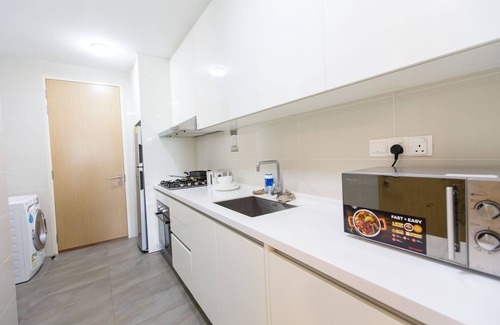 Kuala Lumpur City Centre Apartment | Resort infinity pool skyline gym deluxe suite