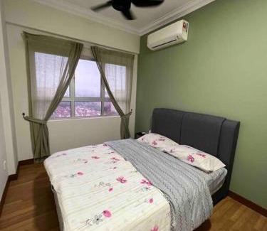 Kampung Rawa Apartment | Resort-Like & Vibrant 3 Bedrooms (6 Pax)