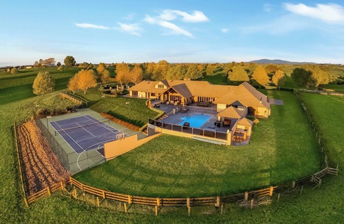 Waipa District House | Resort Luxury at its Finest