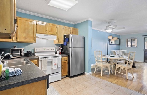 Palmetto Dunes Condo | Resort of the Water w/Indoor Outdoor Pools, Hot Tub, Tennis, Fitness Center !