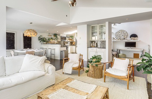 Solana Beach Apartment | Resort Perks, Ocean Access: Solana Beach Townhome!
