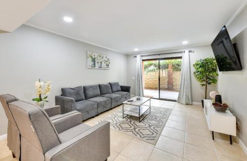 Sunrise Vista Chino Apartment | Resort Perks, Private Patio Palm Springs Condo!