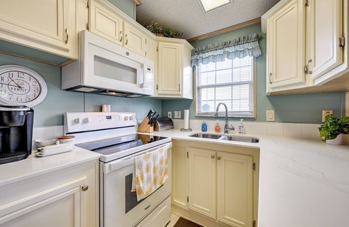 Braden River House | Resort Pool & Hot Tub: Home 8 Mi to Dtwn Sarasota