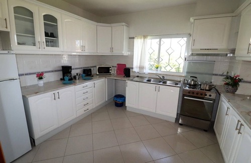 Ferreiras Apartment | Resort Solcosta- 2 bedroom apartment, pool, A/C, Wi-Fi, Gym,close to restaurants