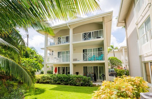 Seven Mile Beach Condo | Resort Style 2br/2ba Condo on Seven Mile Beach