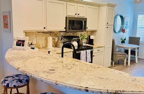 Grandezza Condo | Resort style 3-bedroom condo in The Luxurious Grandezza Community.