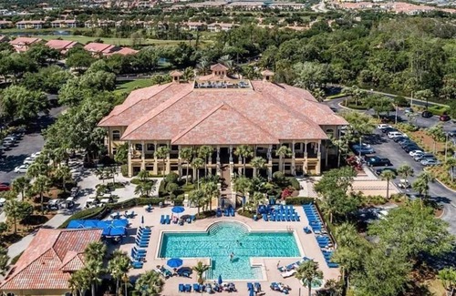 Grandezza Condo | Resort style 3-bedroom condo in The Luxurious Grandezza Community.