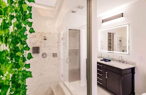 Imperial Point House | Resort Style Backyard - Heated Pool - 2mi to Beach