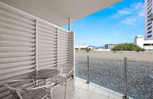 Cairns Central Business District Apartment | Resort Style Cityview Getaway in Perfect Location