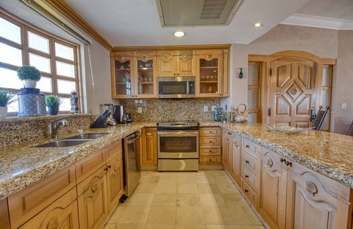 Los Cabos Villa | Resort-Style Comfort: Ocean Views, Pool & Beach! Summer Rates!
