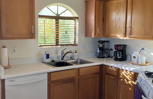 Maryvale Apartment | Resort Style Condo - Desert Breeze Villas