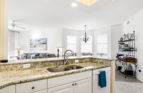 Vanderbilt Beach Condo | Resort Style Condo- Regatta - Naples Florida