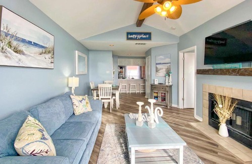 Corpus Christi Apartment | Resort-Style Corpus Christi Condo with Ocean View!