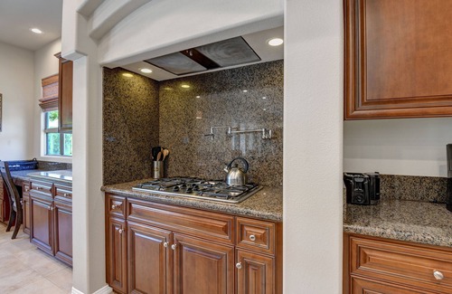 Indio House | Resort Style Home with 5 Bedrooms and a Private Pool! ID147