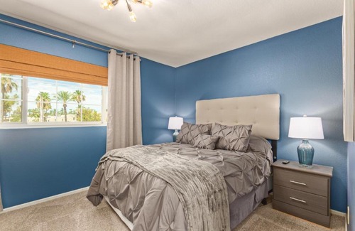 Biltmore Courts House | Resort Style Living In Phoenix's Most Exclusive Gated Community!