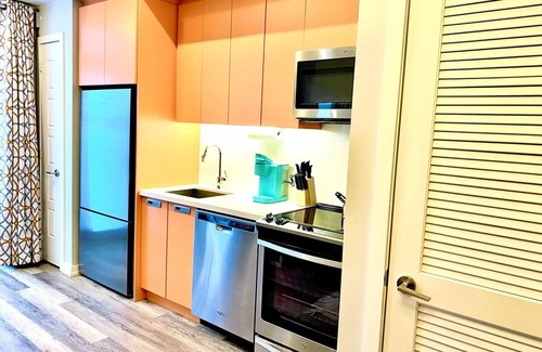 Innisfil House | Resort Style Living Steps to the Boardwalk and Marina