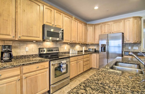 Sunset Island House | Resort-Style Retreat w/Beach Access in Ocean City