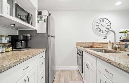 Palm Harbor Condo | Resort Style Stay at Innisbrook