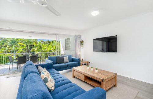 Torquay Apartment | Resort-Style Stay with Balcony & Garage Parking