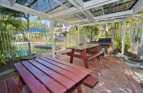Torquay Apartment | Resort-Style Stay with Balcony & Garage Parking