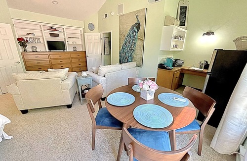 Conroe Apartment | Resort-Style Studio on the Golf Course!