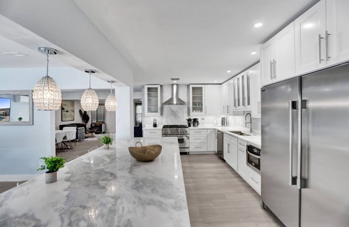 Pompano Beach Villa | Resort Villa Compound 7BR 2 Houses In One HTD Pool