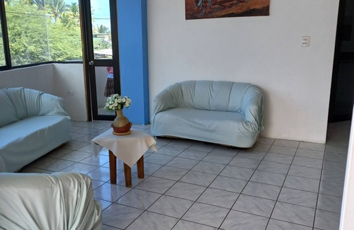 Puerto Villamil Hotel | Rest Island Hotel