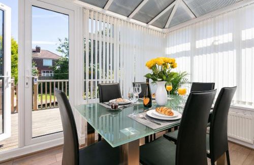 Oldham House | Rest & Recharge - Koi House